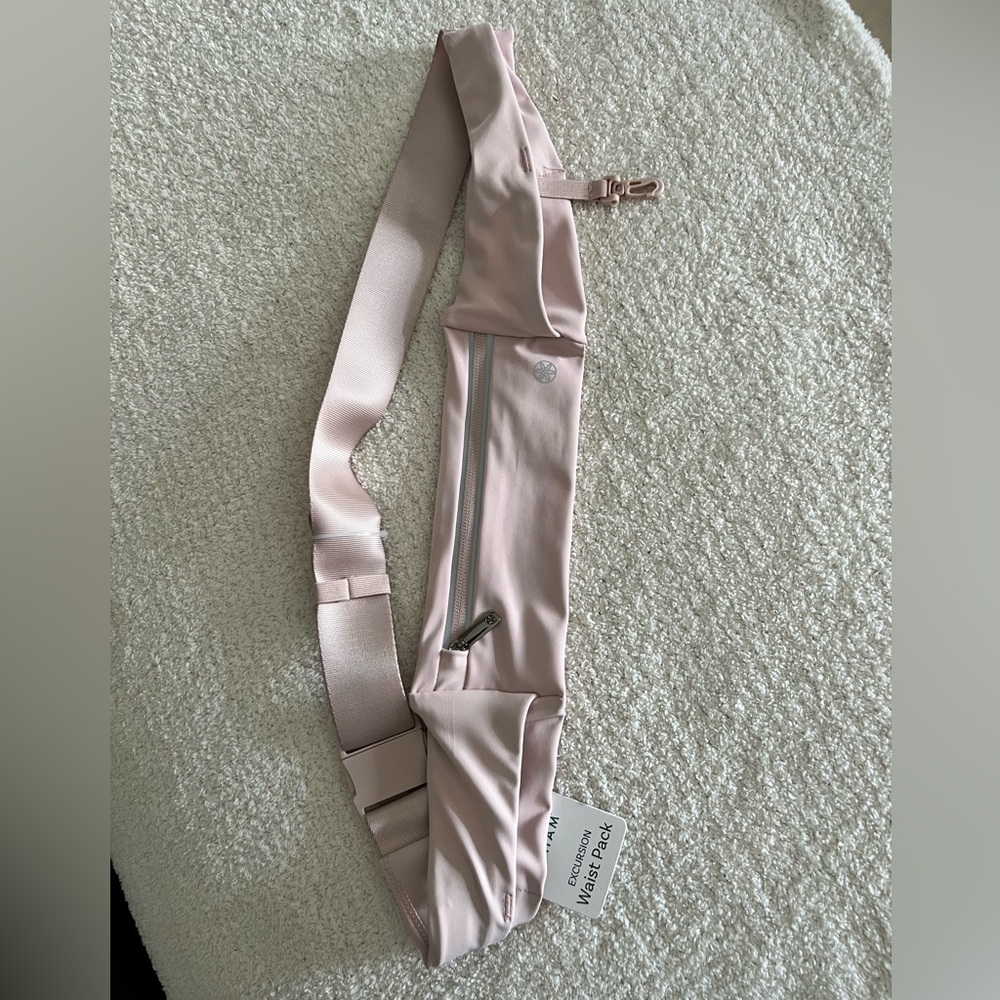 GAIAM Pink Excursion stretch waist pack.